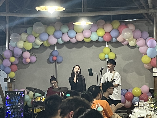 “蔡依莎”-多才多艺九游（NineGame）娱乐中国人.jpg